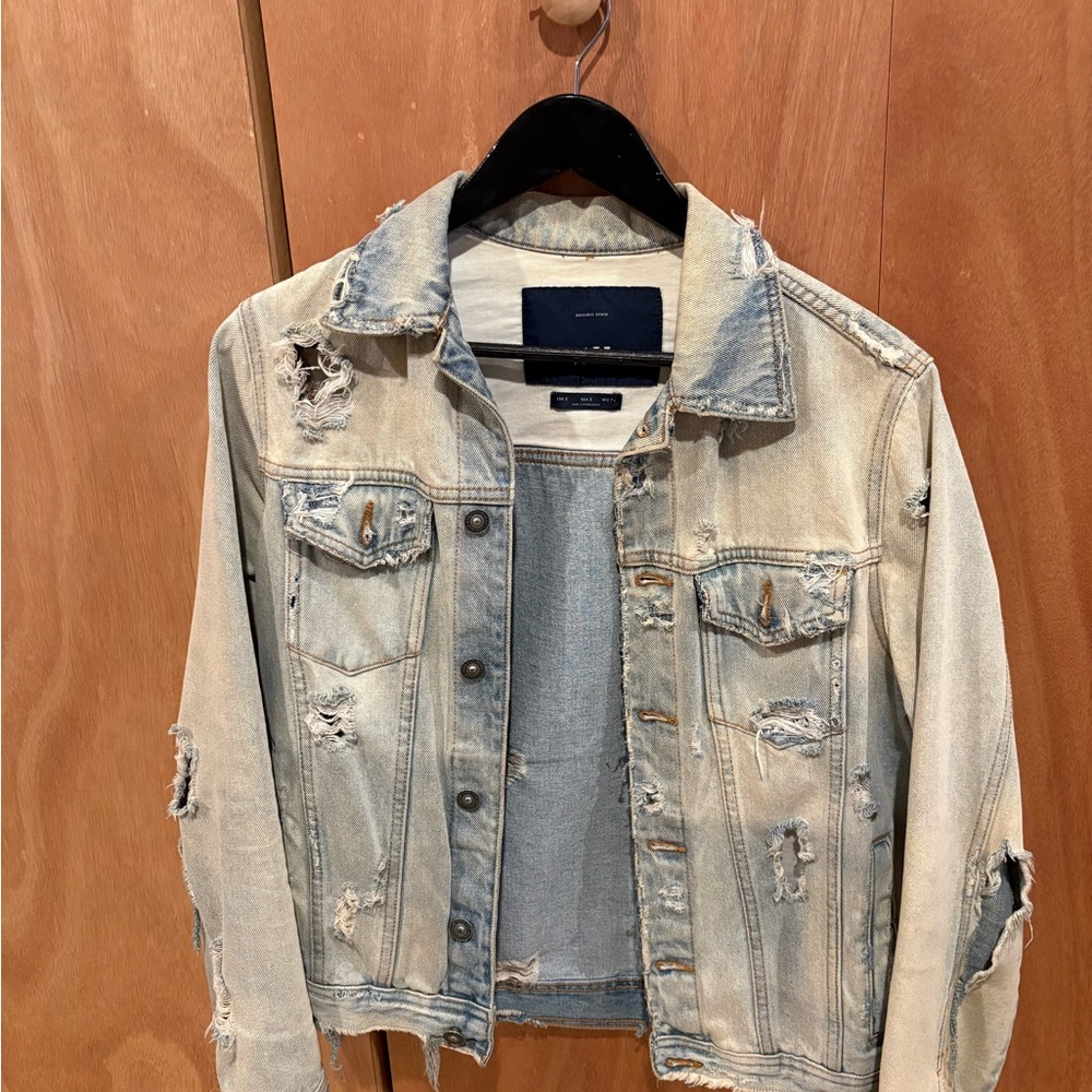 Zara Distressed Denim Jacket - Light Wash
